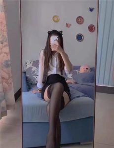30151341940-231x300.jpg