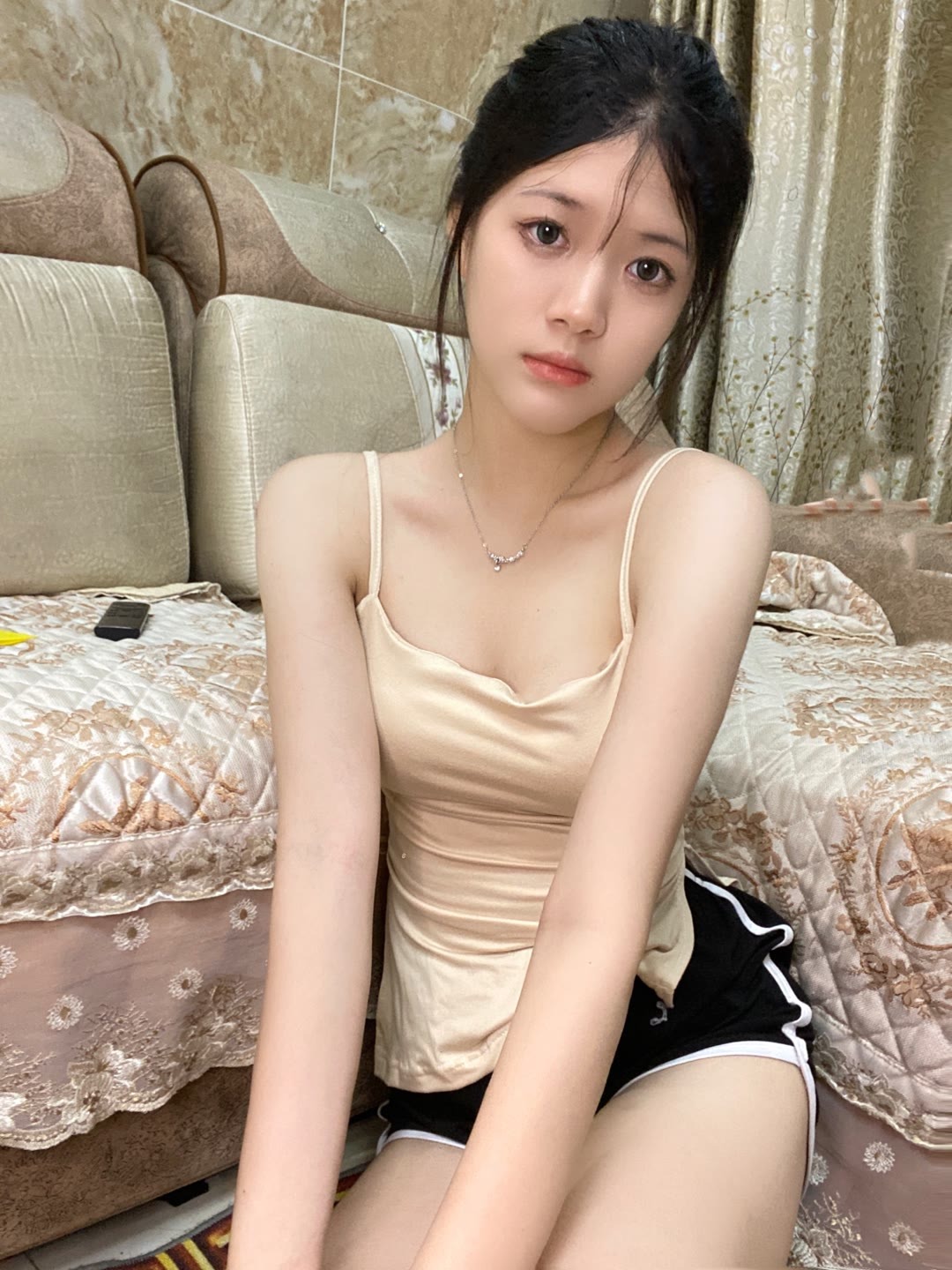 125932y570wd77w7sw0wxg.jpg